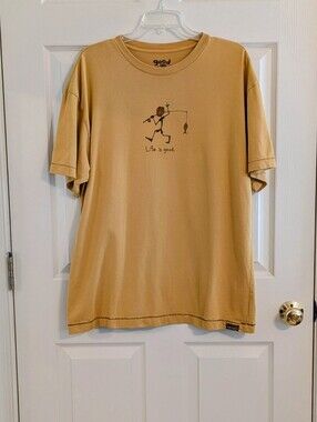 Life Is Good Good Karma Men’s Gold Short Sleeve Tee Fisherman
